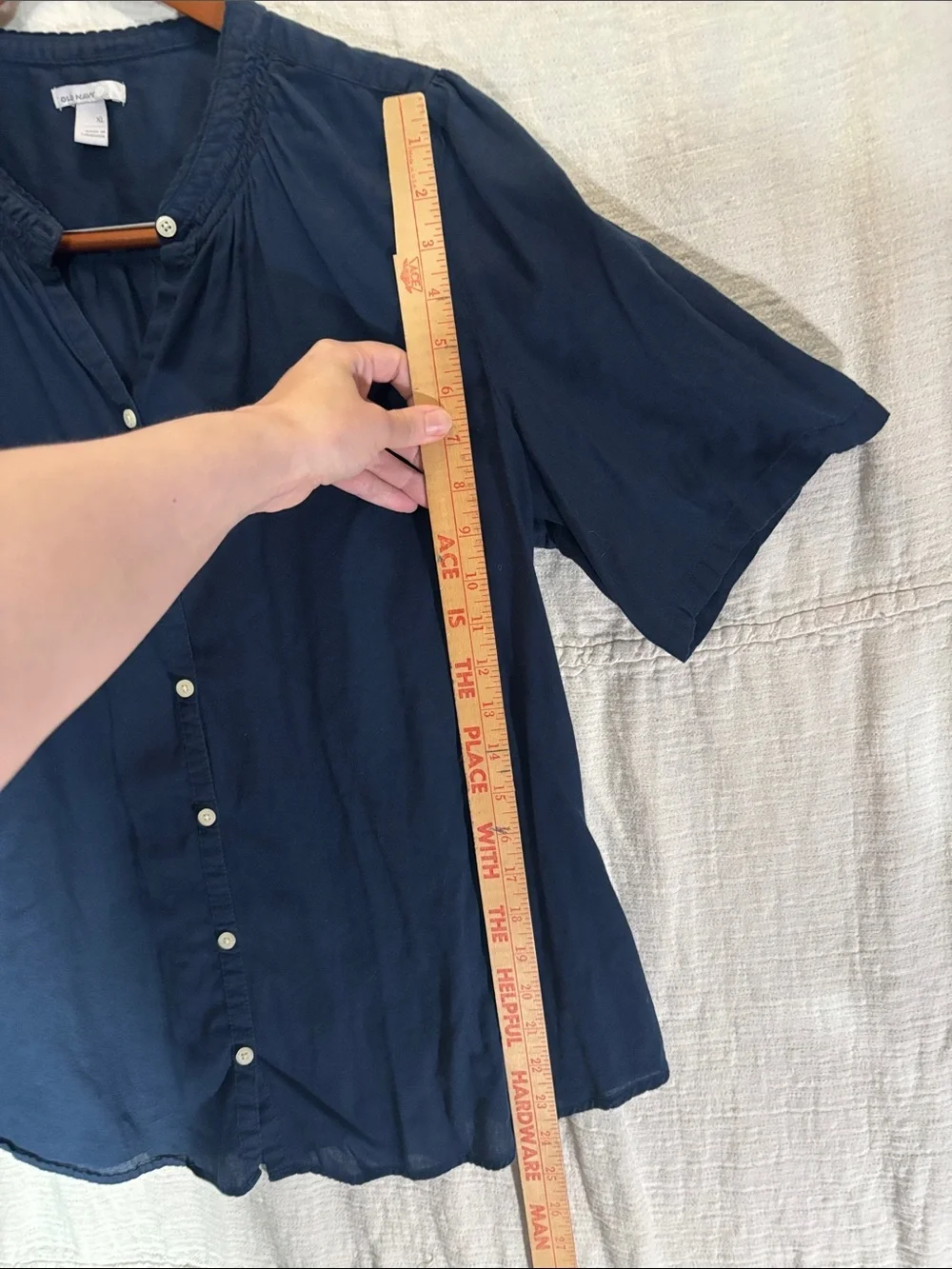 Old Navy Navy Short-Sleeve Button-Down Blouse 100% Cotton